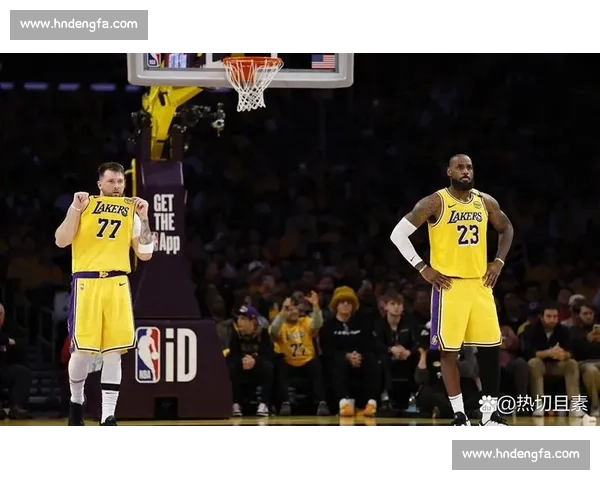 黄蜂对阵湖人直播聚焦詹姆斯领衔星光对决全程看点解析即时赛况前瞻